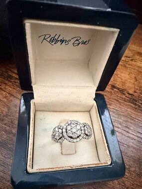 White Diamond Three-Cluster Ring